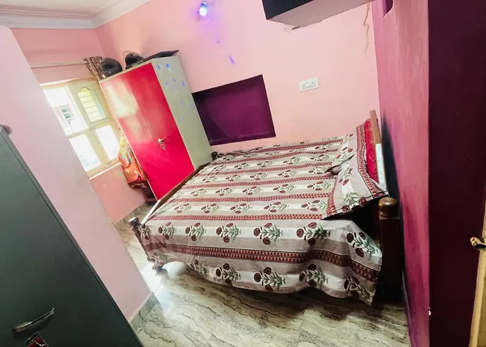 Royal Home Stay