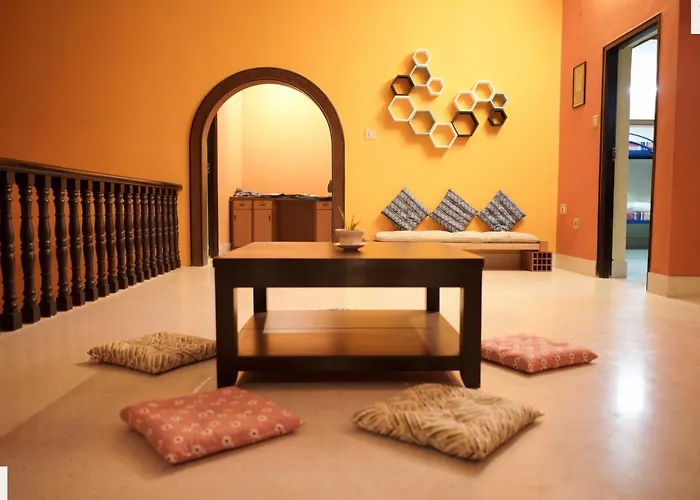 Beehive Commune - Mysuru