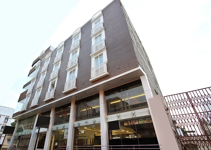 Oyo 6757 Moriz Inn Boutique Hotel