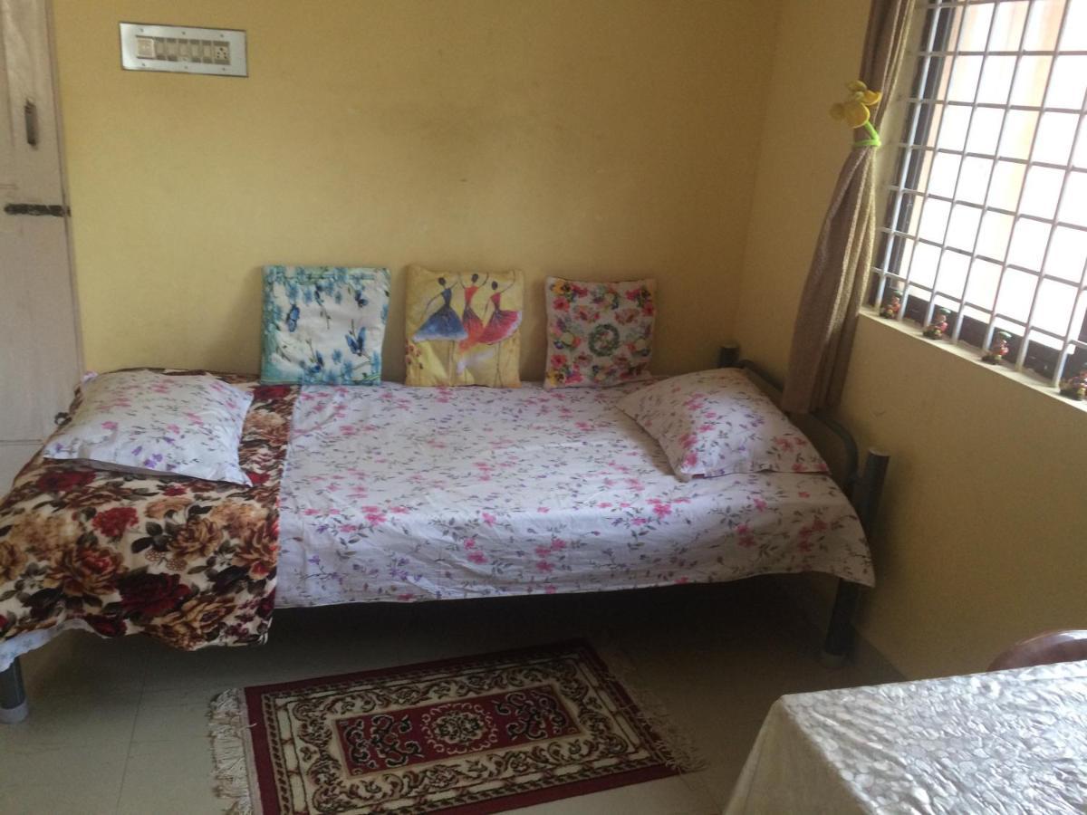 Homestay Red House Yoga Center *