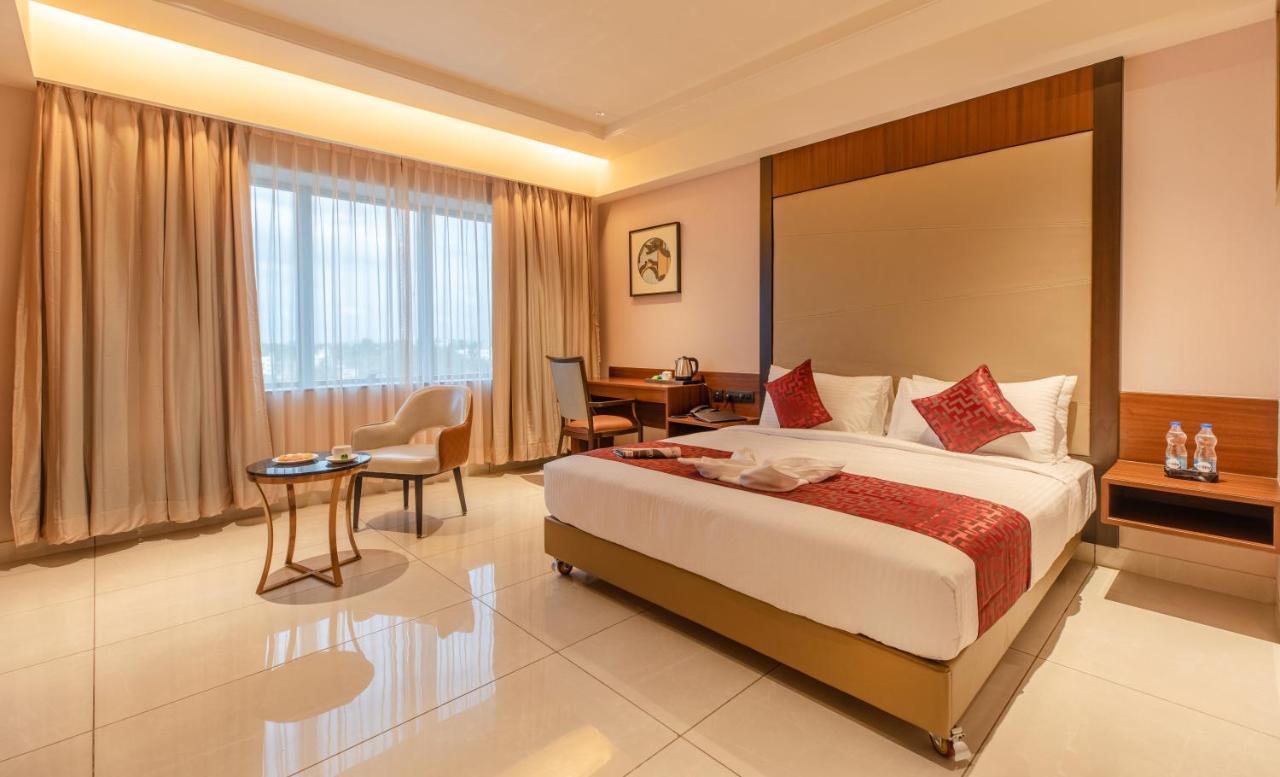 M Pro Palace - 12 Minutes To Palace 3*