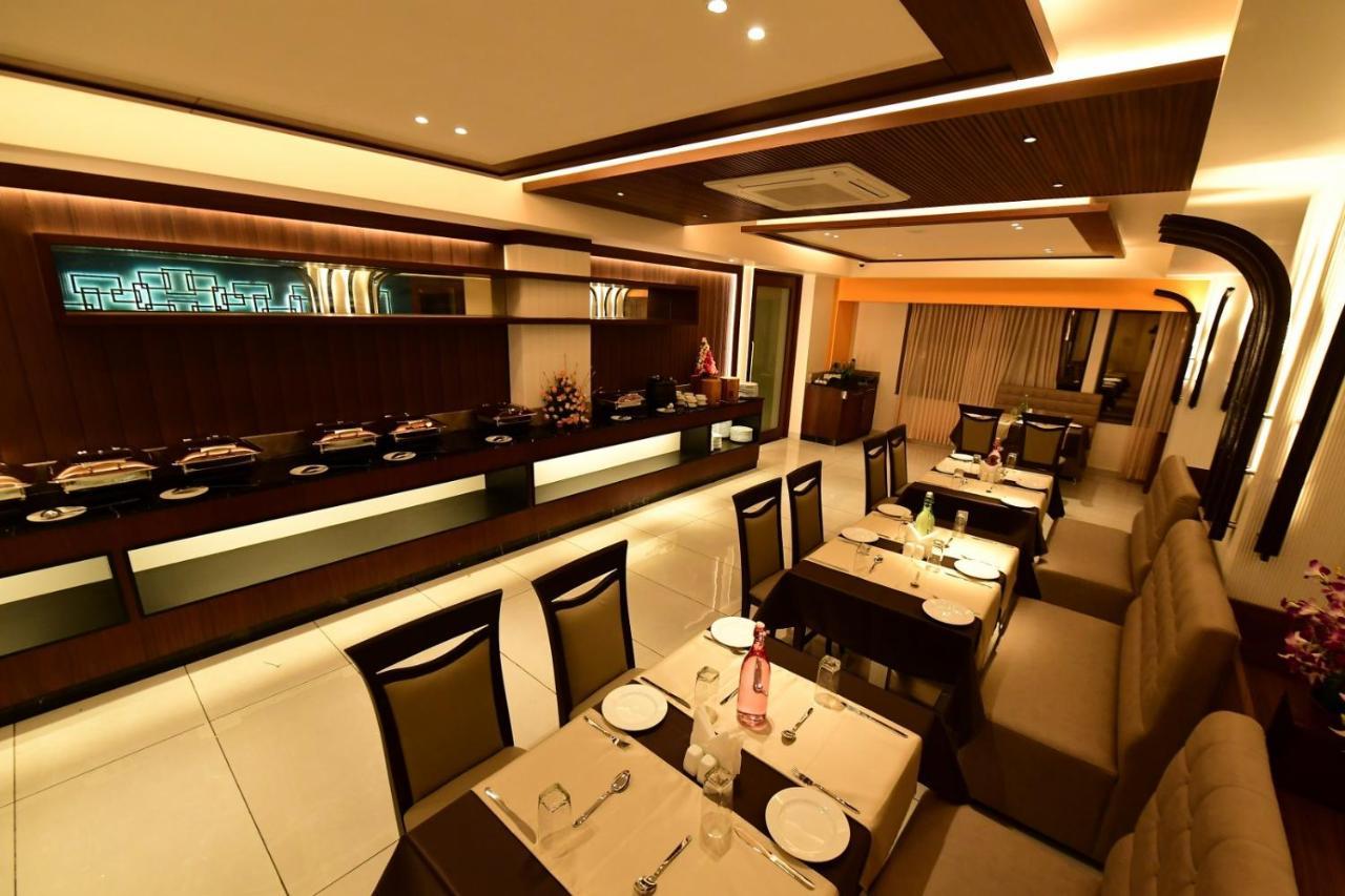 M Pro Palace - 12 Minutes To Palace Hotel Mysore