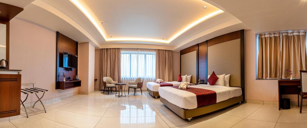 M Pro Palace - 12 Minutes To Palace Hotel 3*