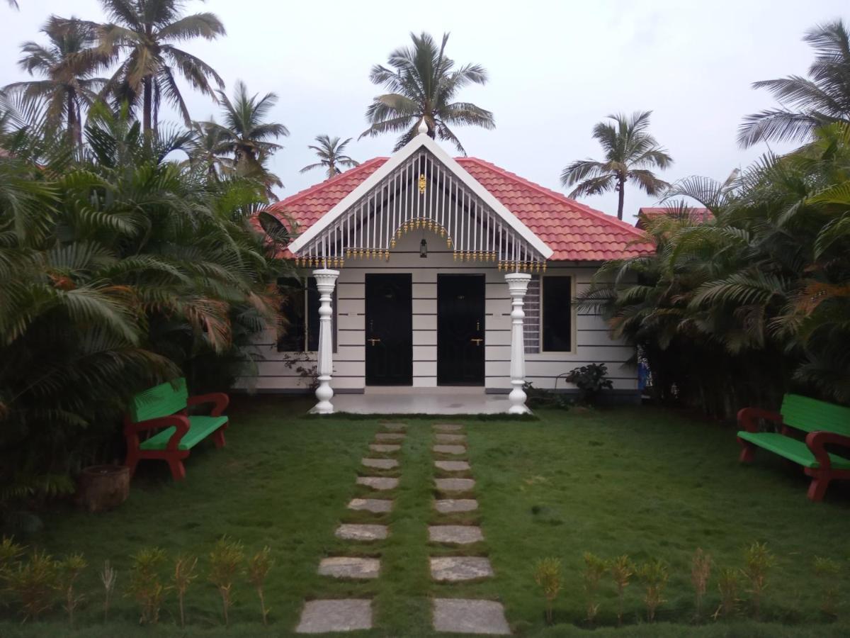 Coorg Dew Drops & 2* Mysore