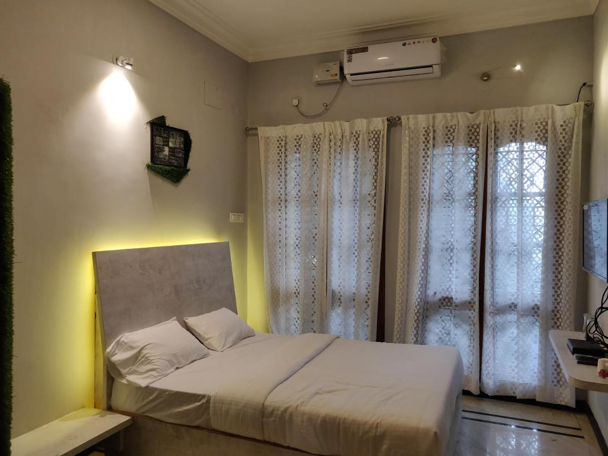New Anurag Hotel 2*