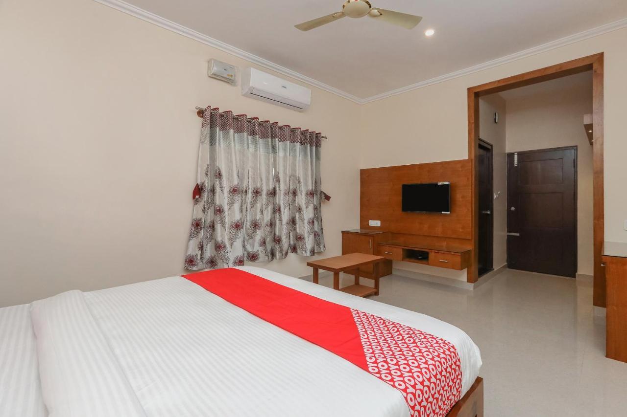 Oyo 24264 Monisha Residency 3* Mysore
