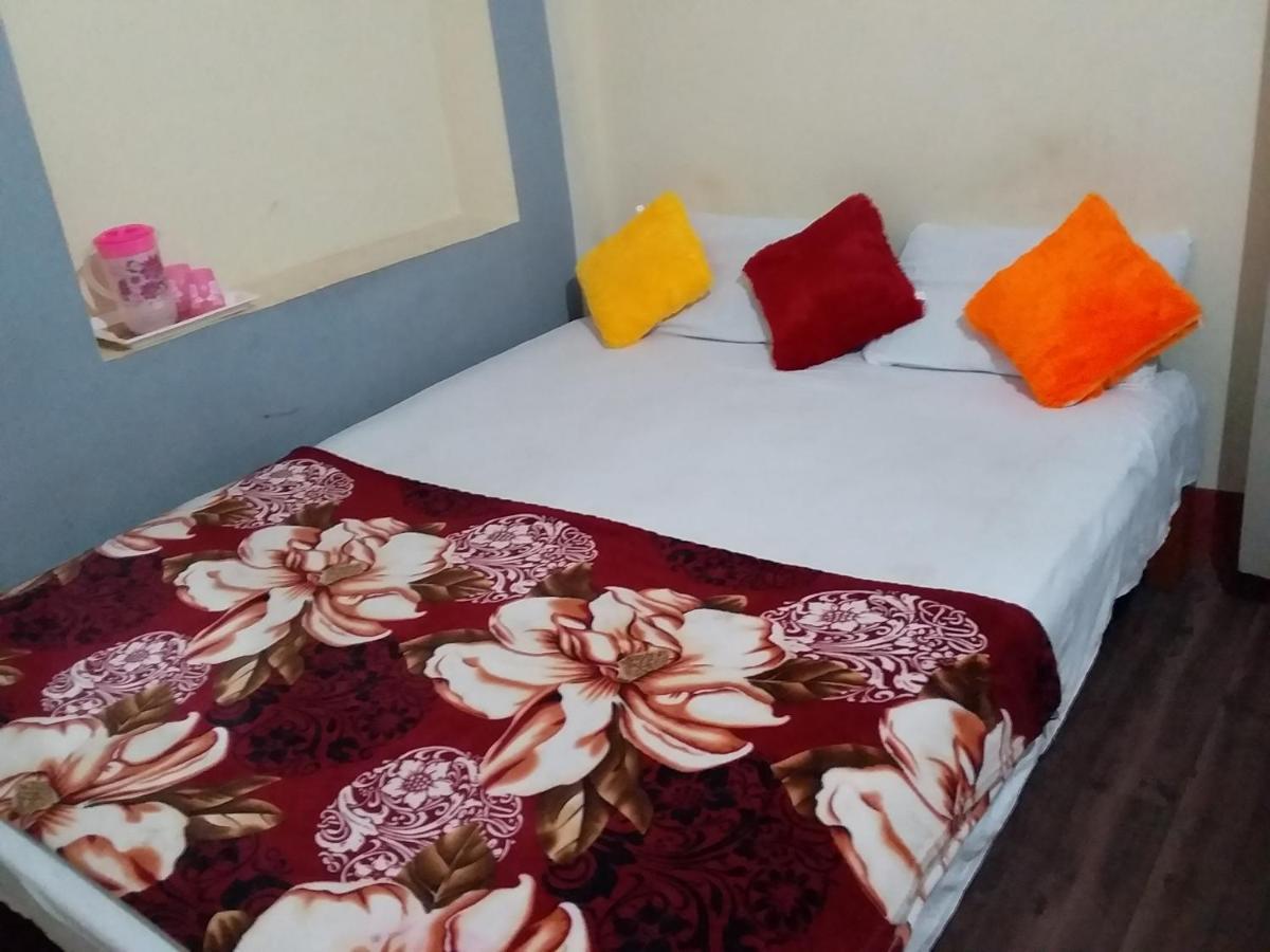 Lucky Tourist Home Hotel