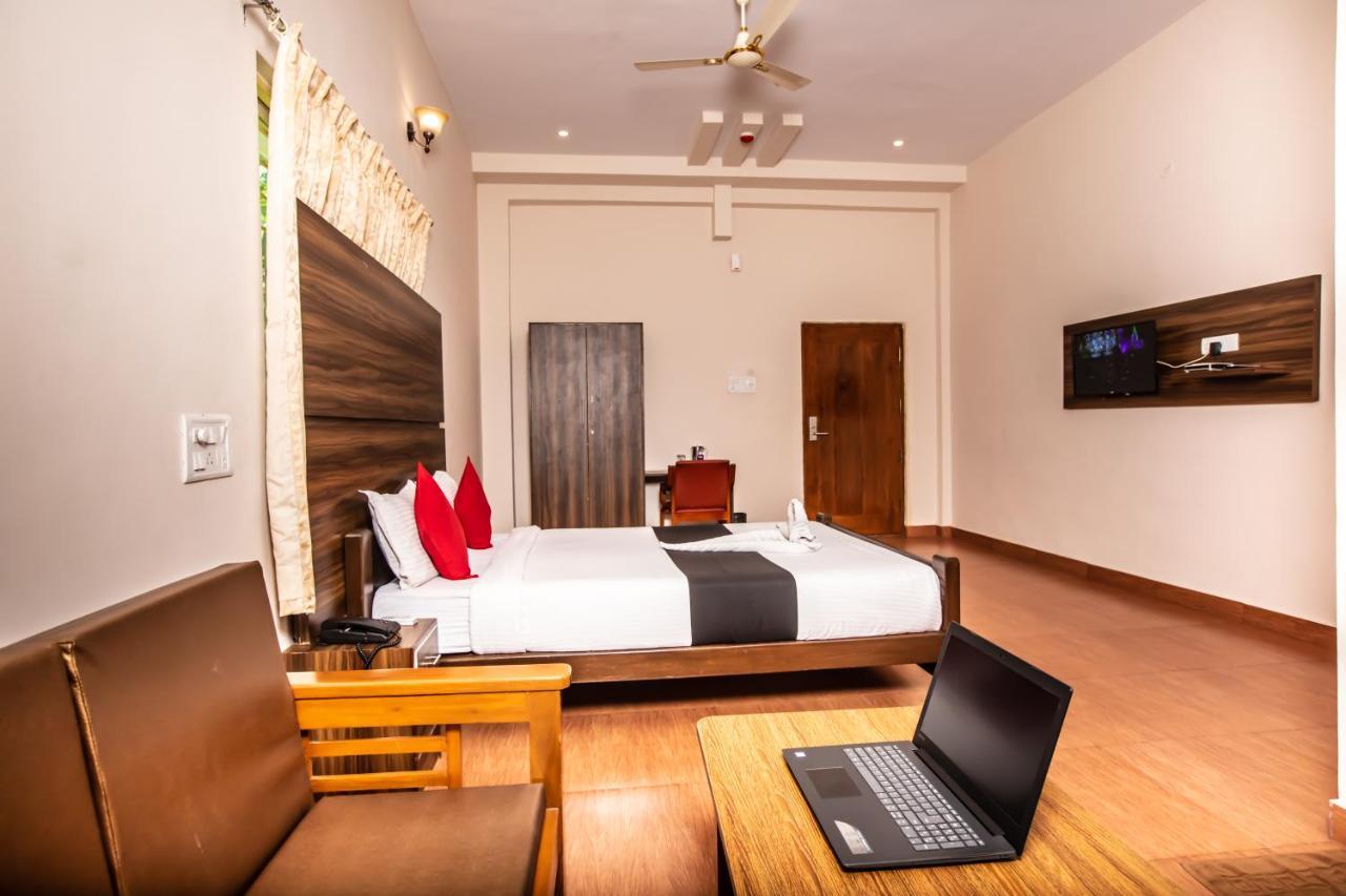 J K Golden Embassy, Hotel