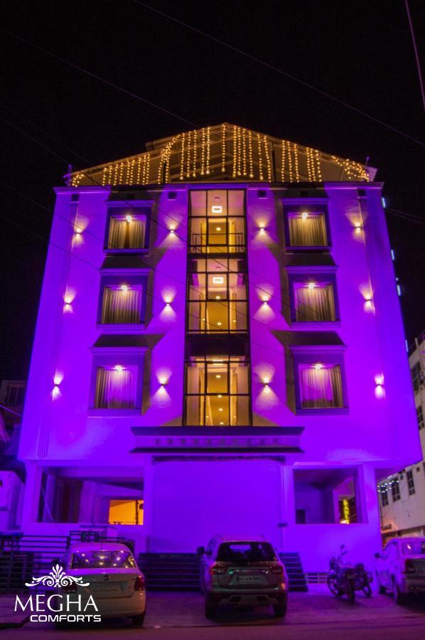 Megha Comforts Hotel 3*