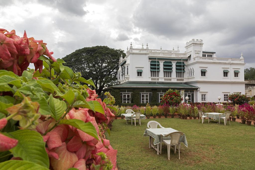 The Hotel 3*