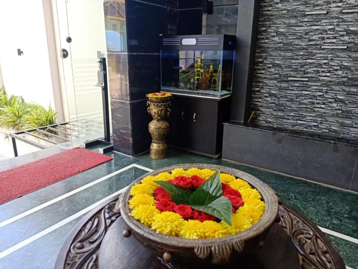 Adh Sak Royal Residency