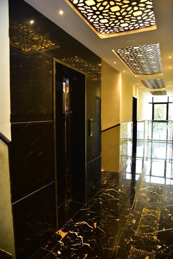 Adh Sak Royal Residency