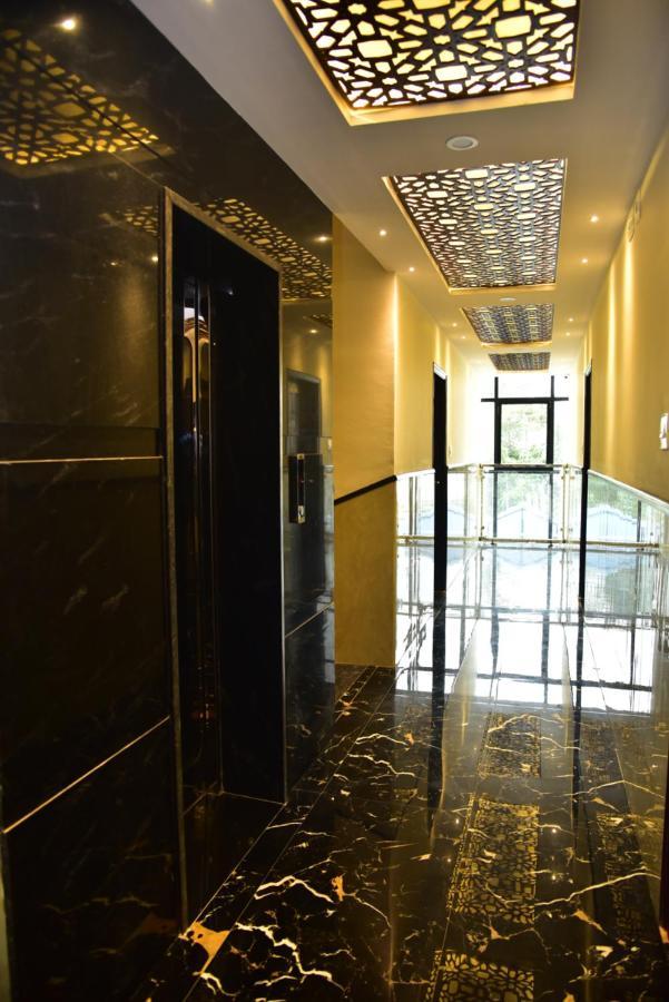 Hotel Adh Sak Royal Residency