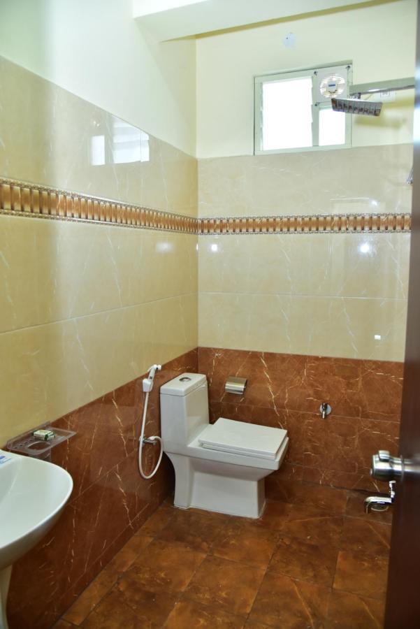 Hotel Adh Sak Royal Residency