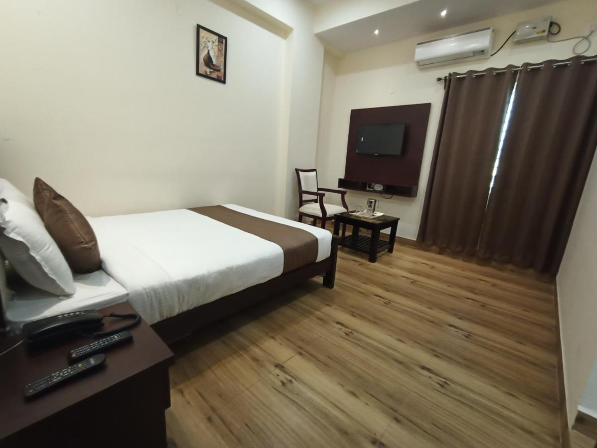 Adh Sak Royal Residency Mysore