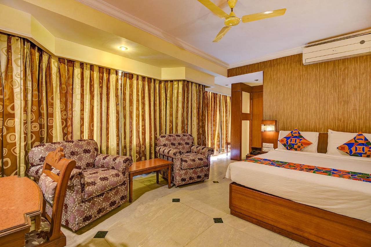 Hotel Fabhotel Maurya Residency