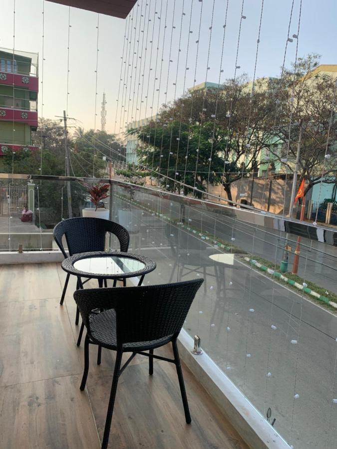 Apartment Xcel Luxury Apartments-home Living Redefined