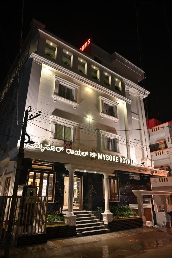 Royale Hotel