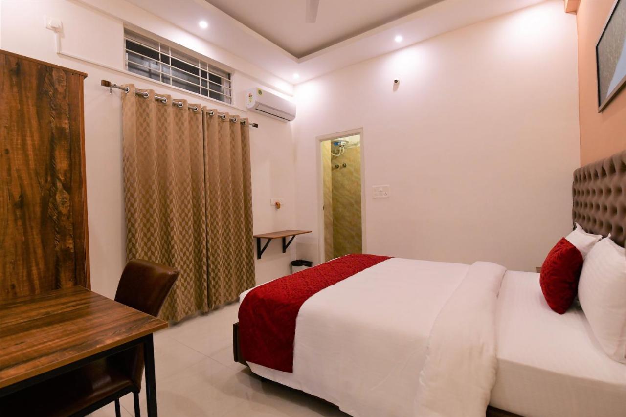 Apartment Xcel Luxury Apartments-home Living Redefined