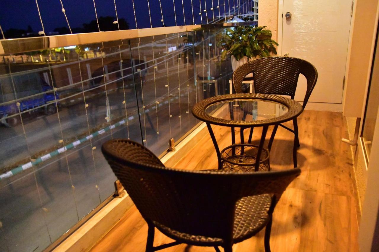 Apartment Xcel Luxury Apartments-home Living Redefined