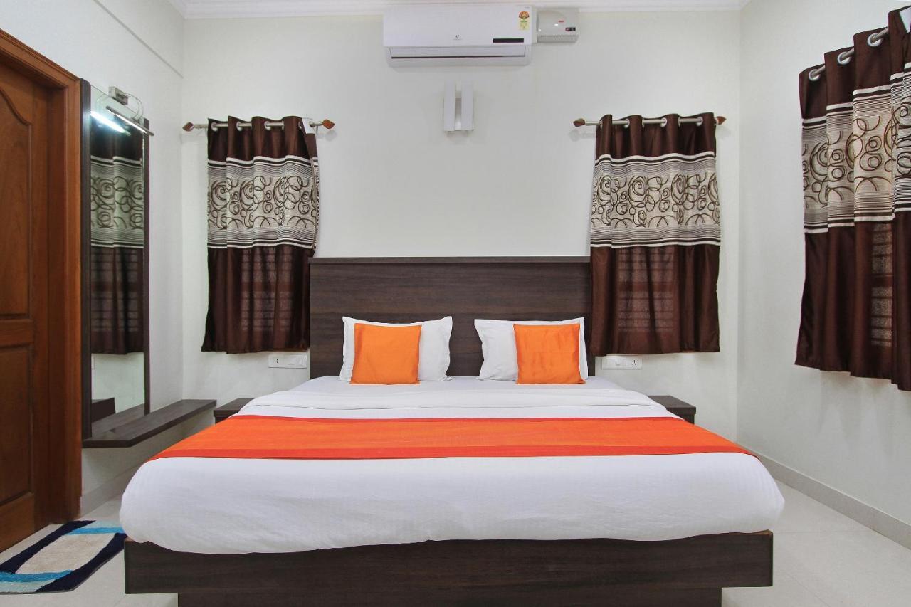 Oyo 9611 Chamundi Hills Hotel 3*