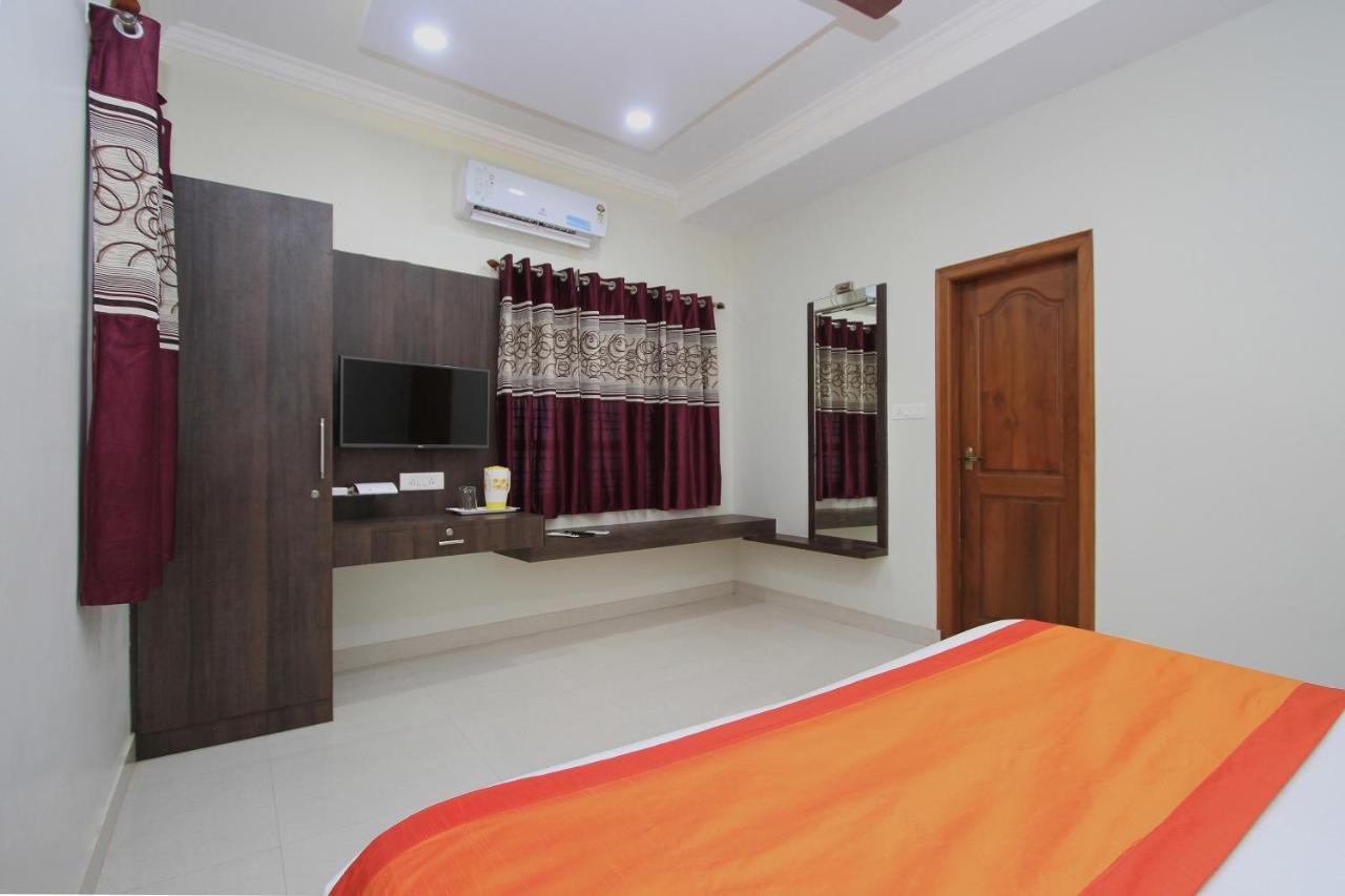 Oyo 9611 Chamundi Hills 3* Mysore