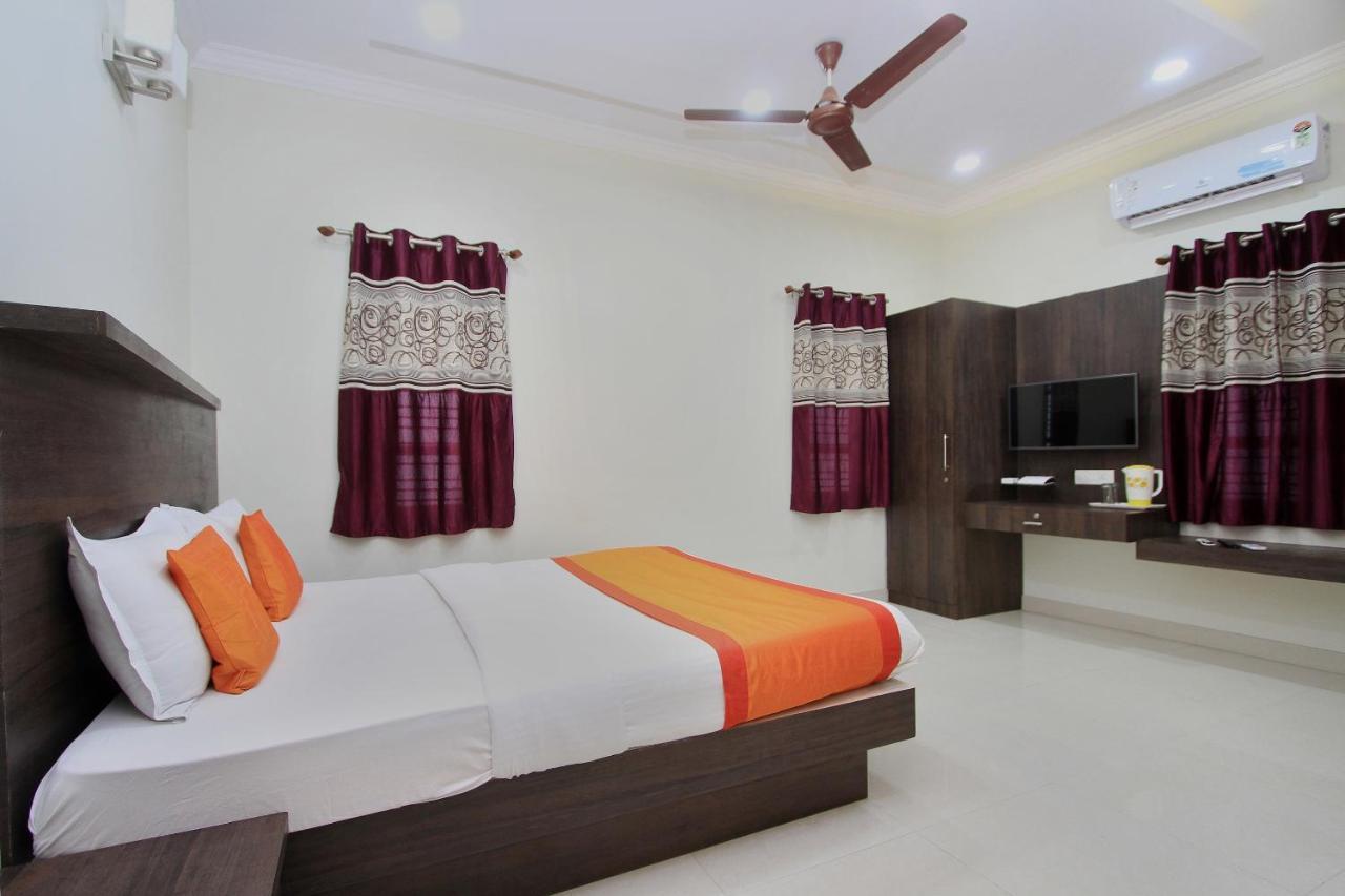 Hotel Oyo 9611 Chamundi Hills 3*