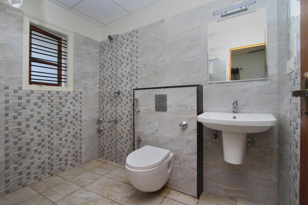 Oyo 9611 Chamundi Hills 3*