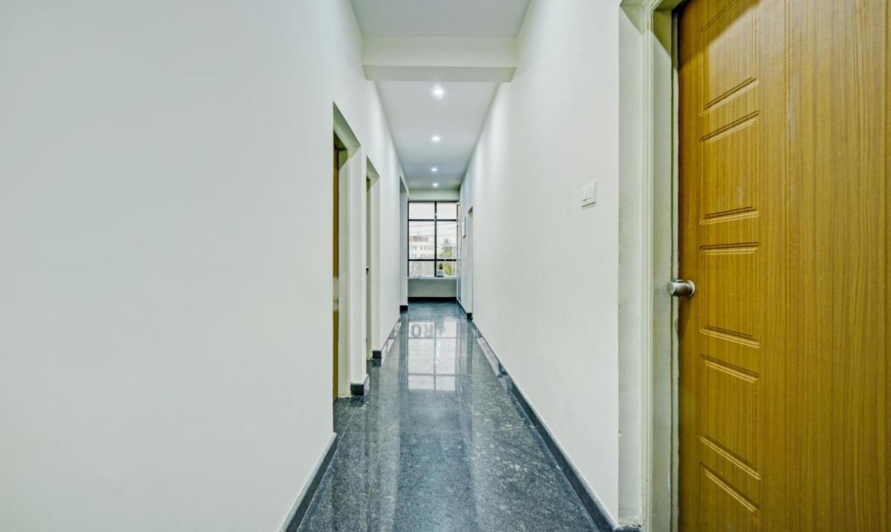 Treebo Trend Karan Residency Hotel