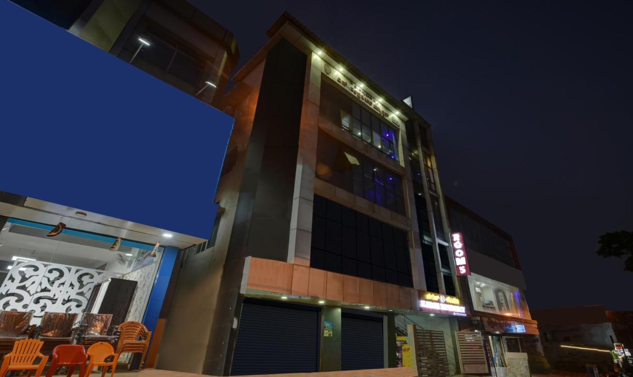 Treebo Trend Karan Residency Hotel