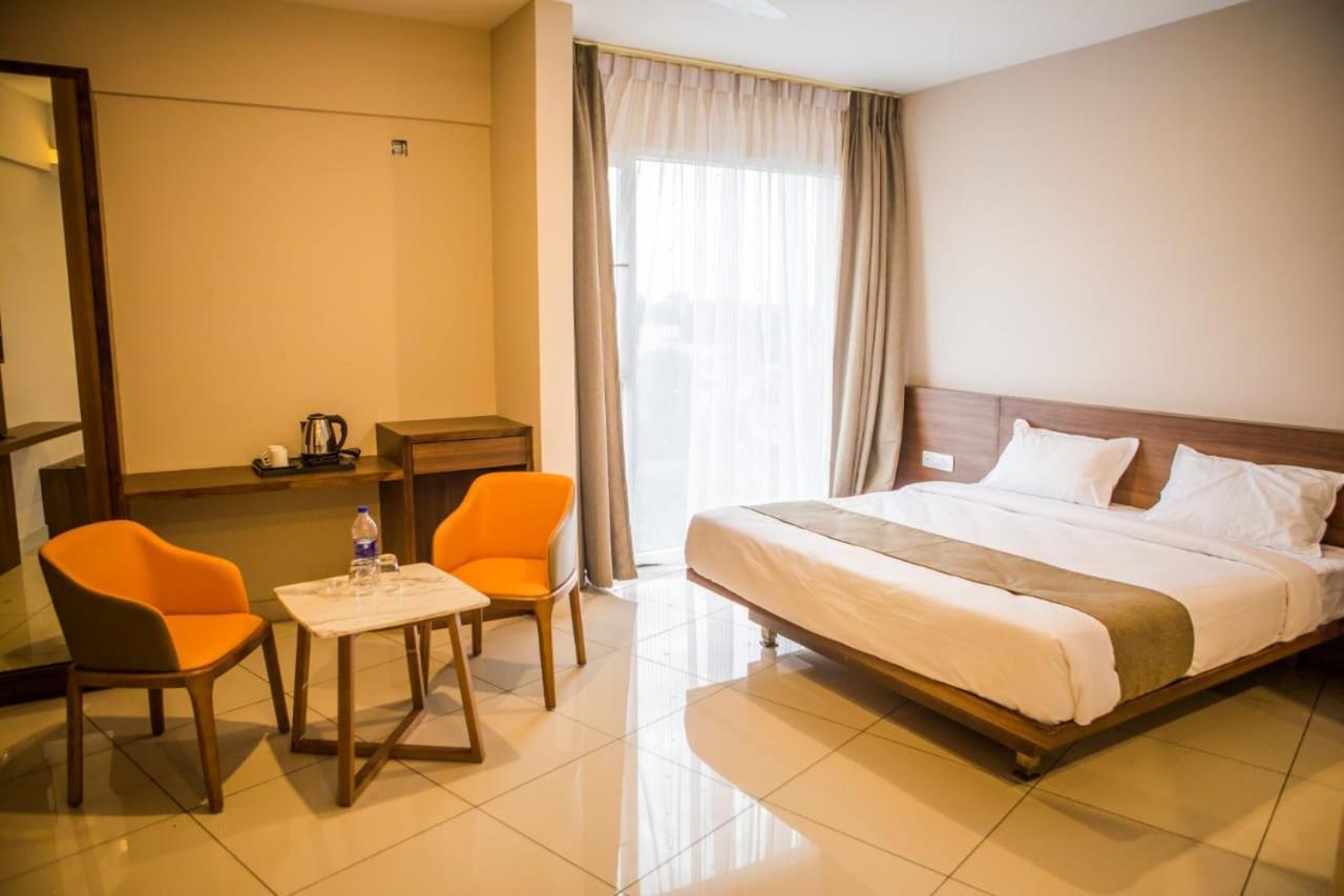 Samasth Palatial 3*