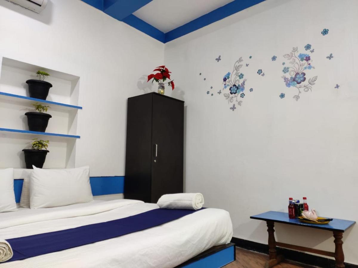 Adh Kf International Hotel
