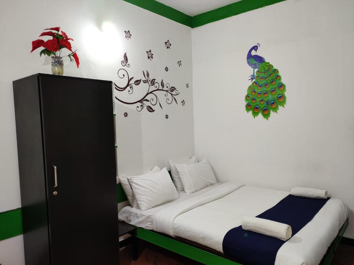 Adh Kf International Hotel