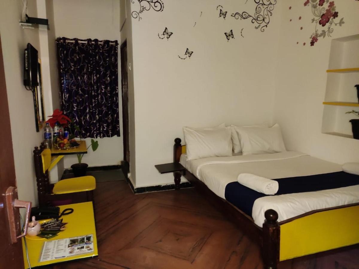 Hotel Adh Kf International 2*