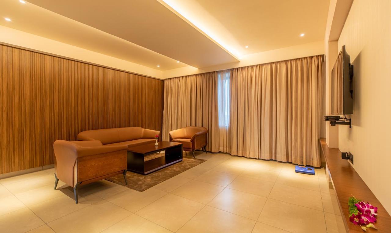 Hotel M Pro Palace - 12 Minutes To Palace Mysore