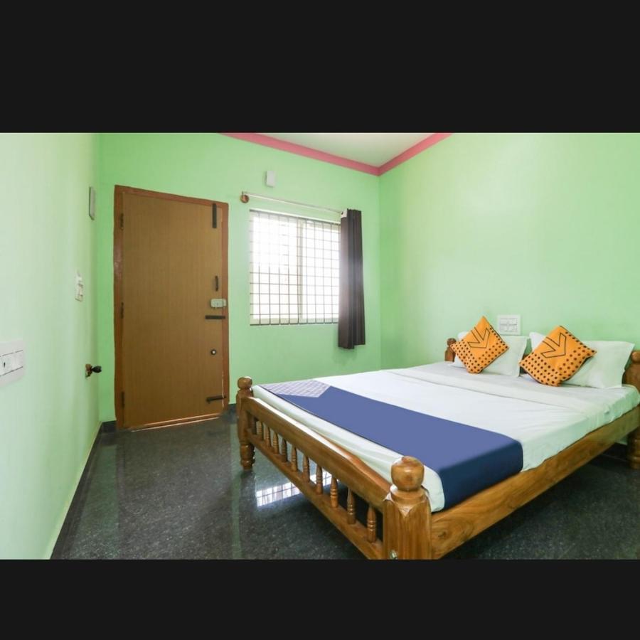 Yeshwitha Residency *