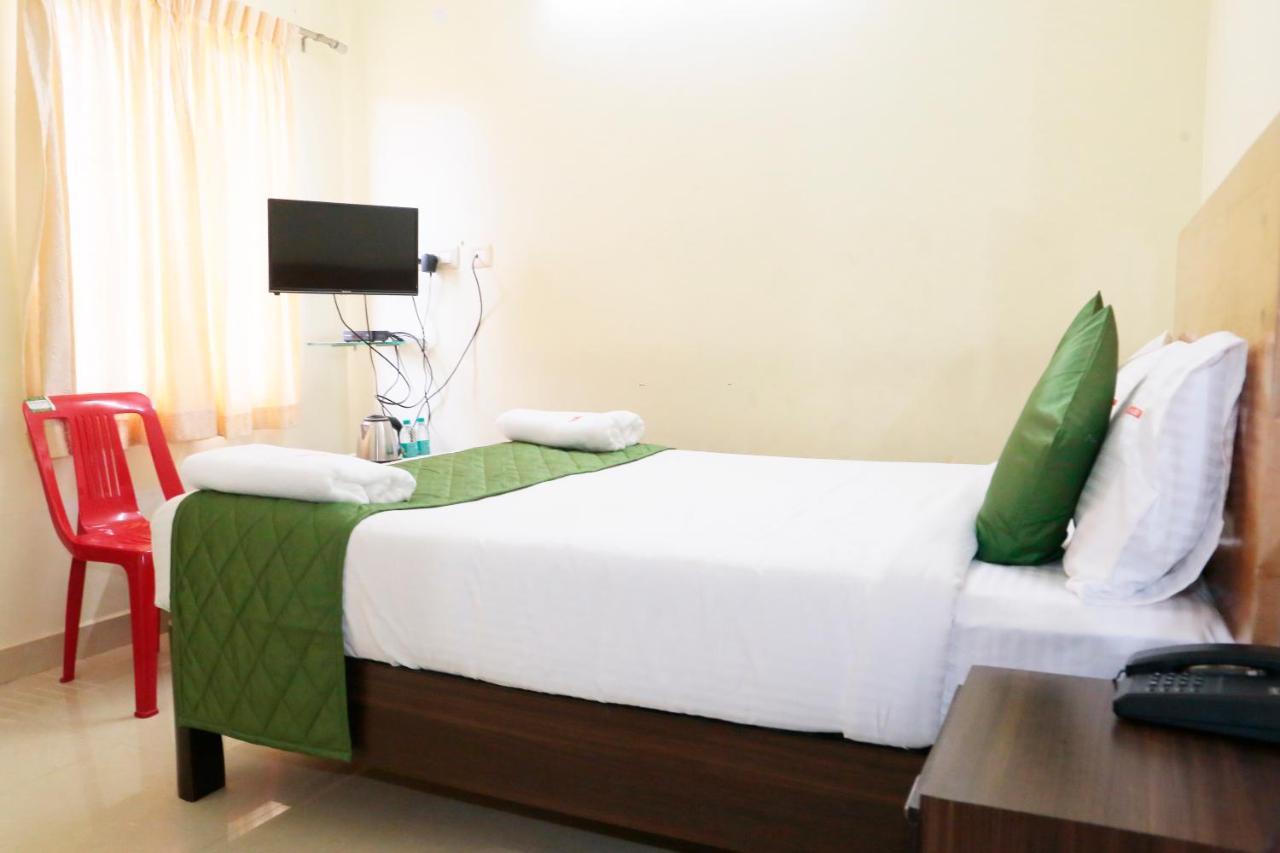Avini Hotel