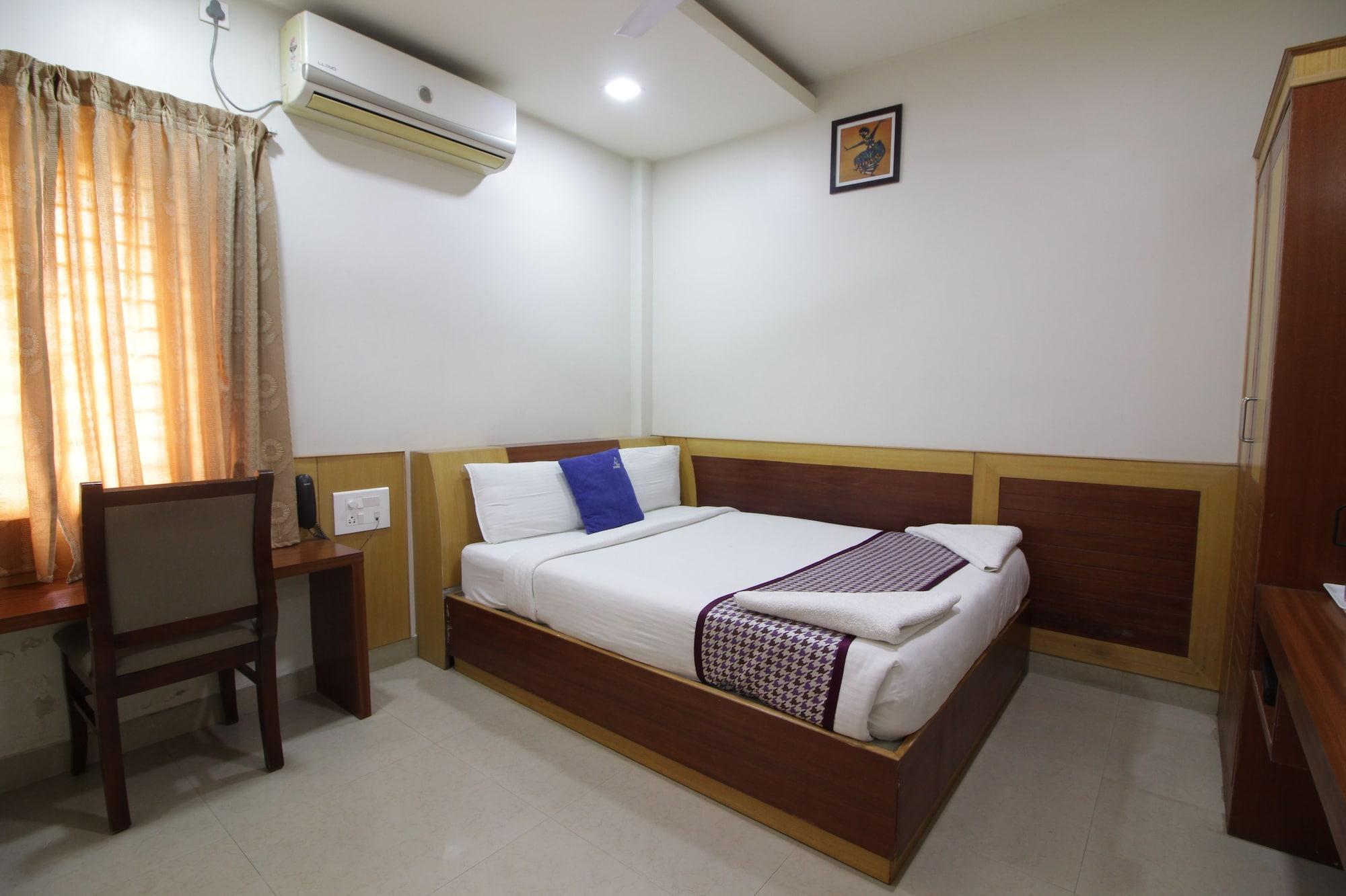 Hotel White Parrot