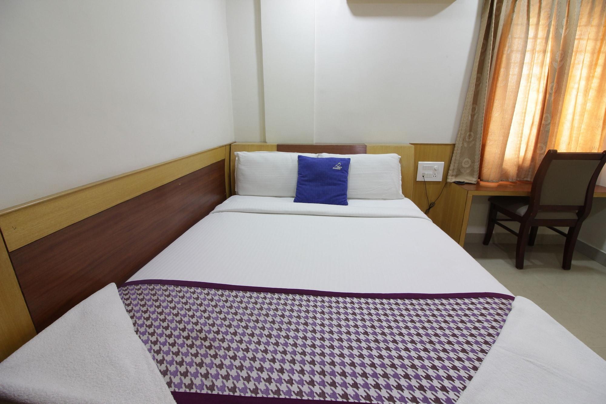White Parrot Hotel