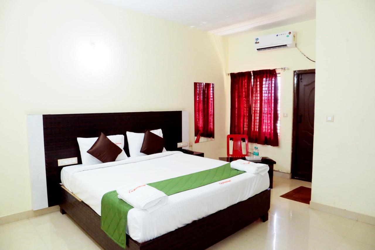 Avini Hotel 3*