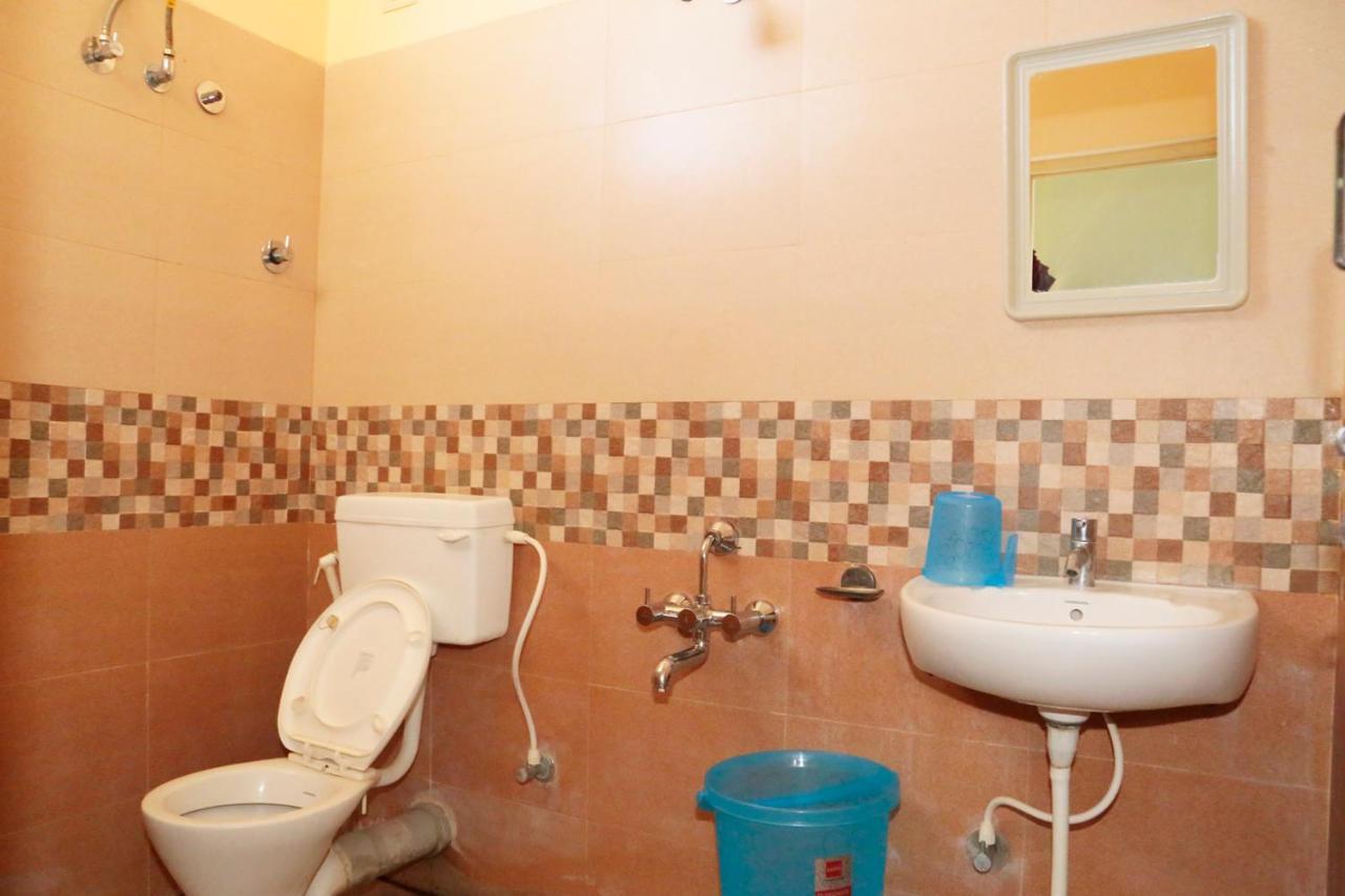 Avini Hotel