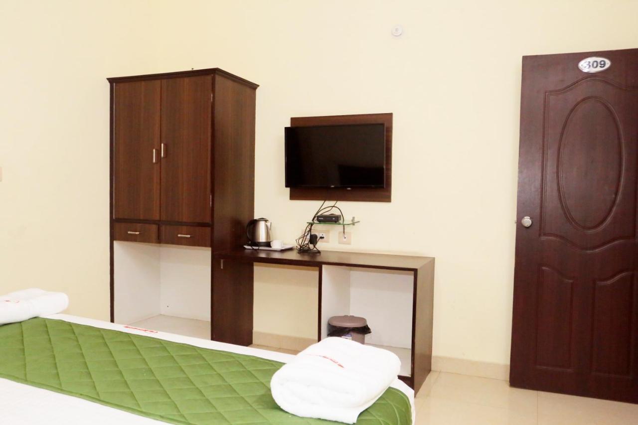 Avini Hotel 3*