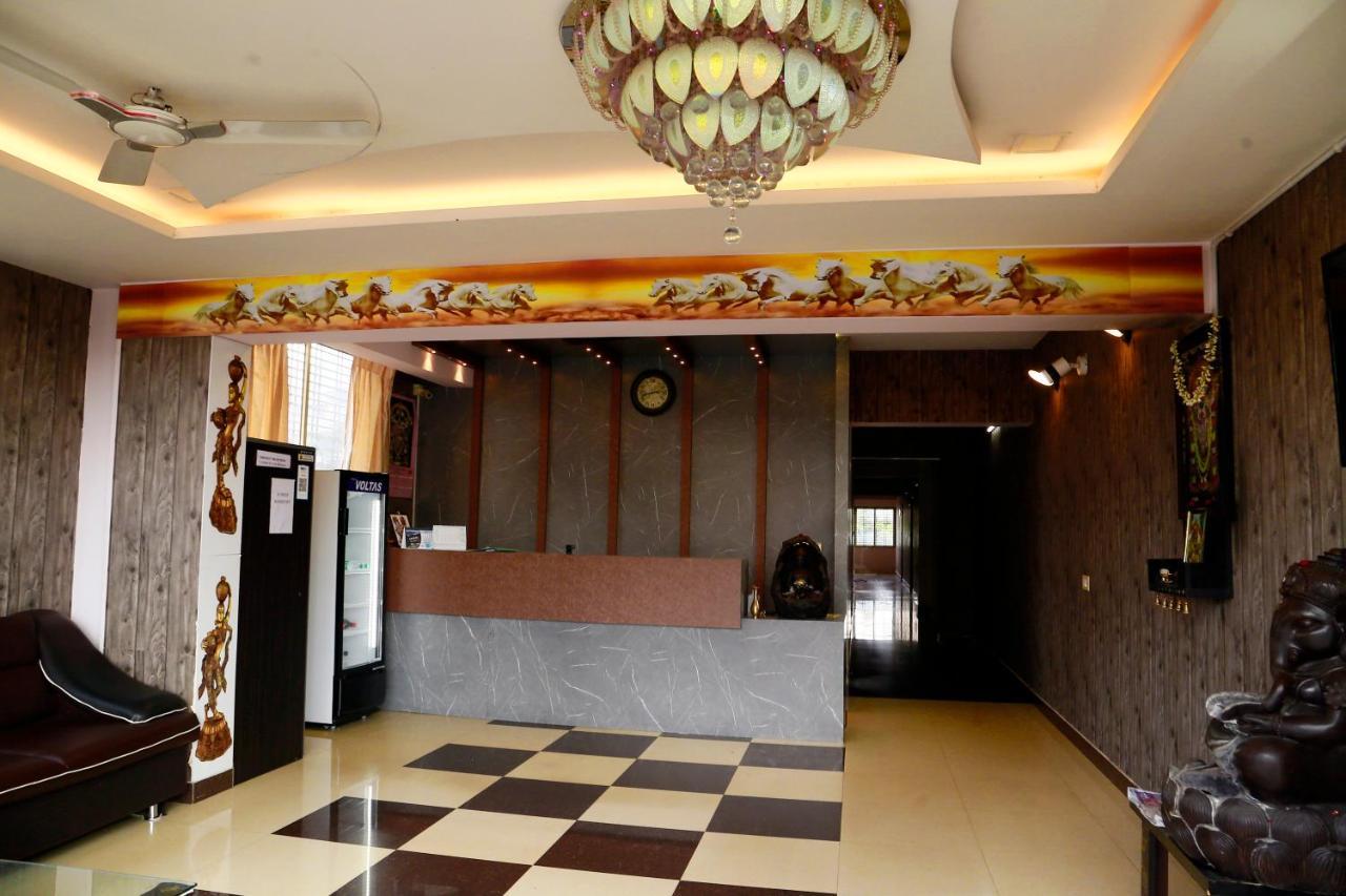 Hotel Avini 3*