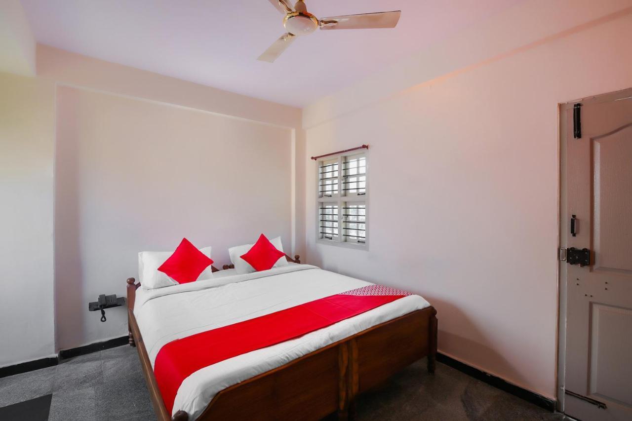 Hotel Oyo Narayani Residency Mysore