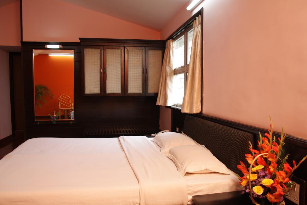 Suhashini Palace Bed & Breakfast 2*
