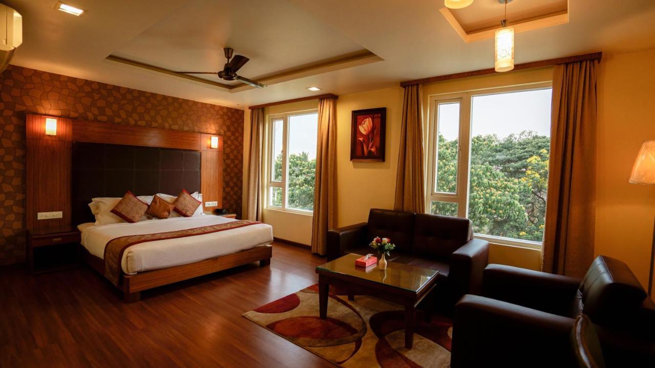 Hotel National Residency