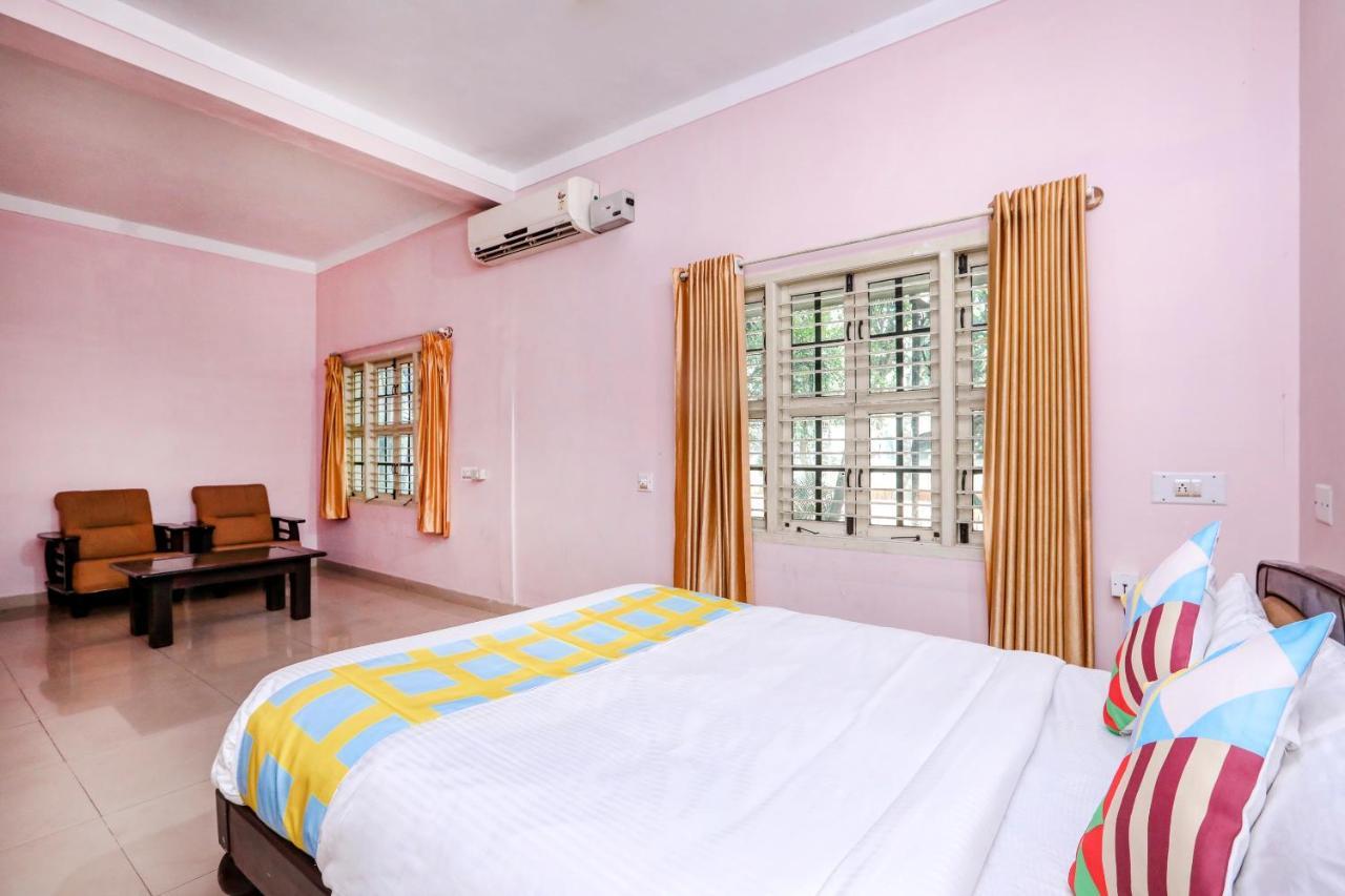 Capital O 89287 Le Vilasi Hotel