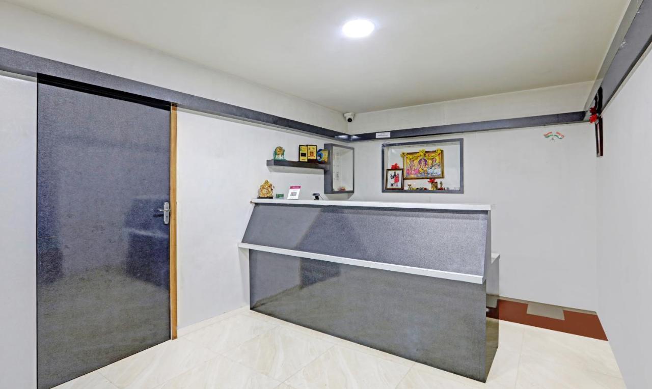 Itsy Kings L Den Hotel