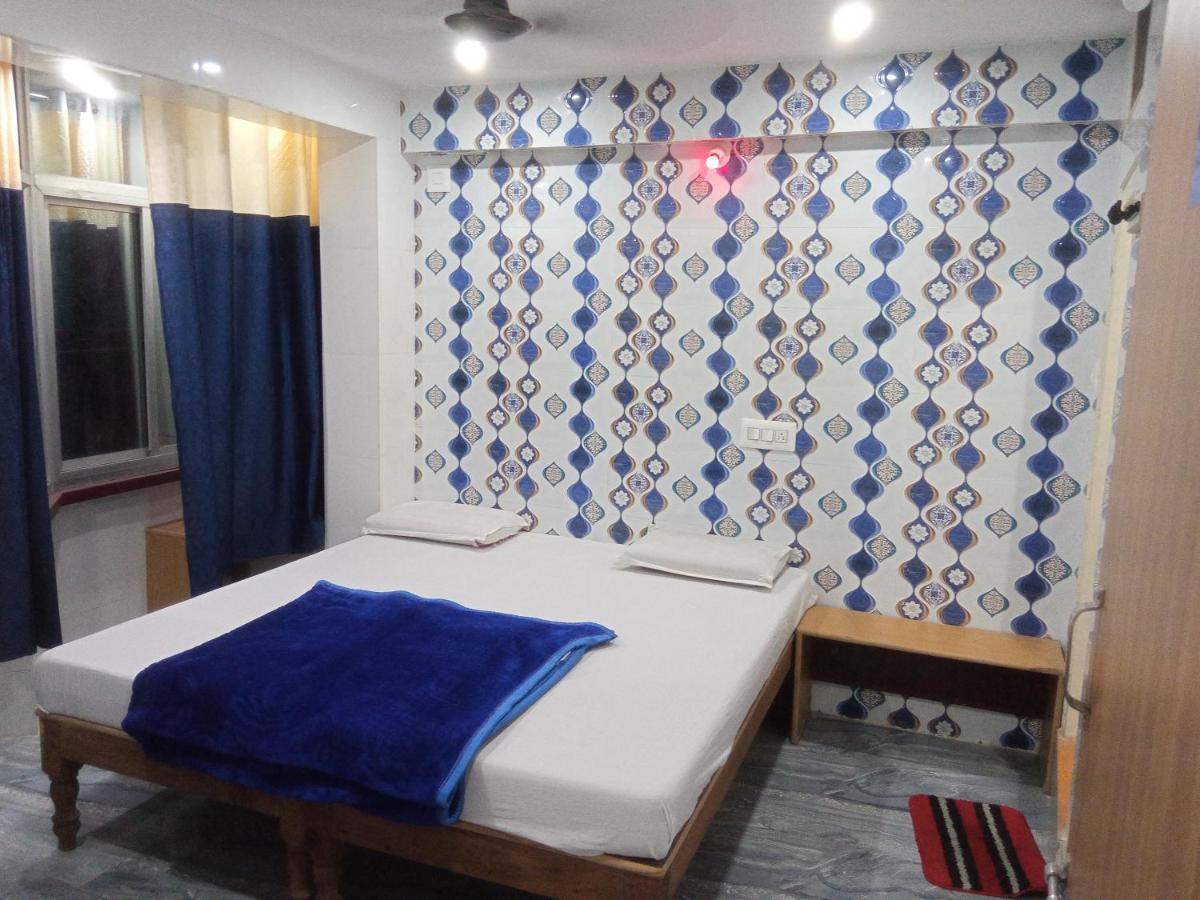 Hotel Deepak Residency Walkable Distance From Ksrtc Busstand 3*
