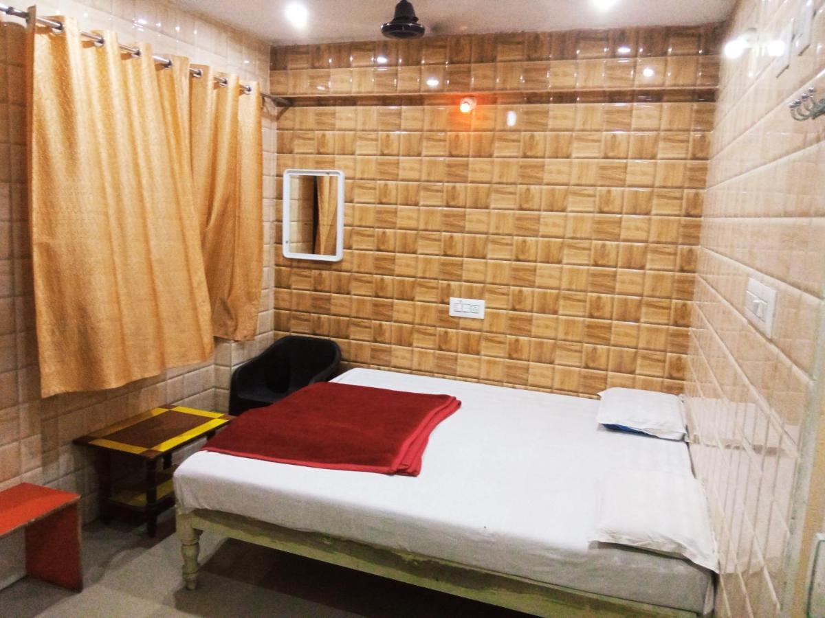 Deepak Residency Walkable Distance From Ksrtc Busstand 3*